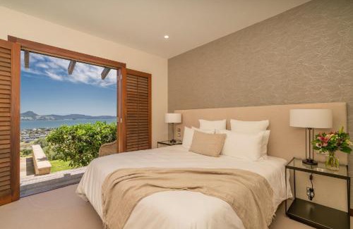 Cooks Beach Cabine | Mercury Ridge