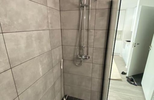 Itainen District Appartement | Meren läheisyydessä iso yksiö