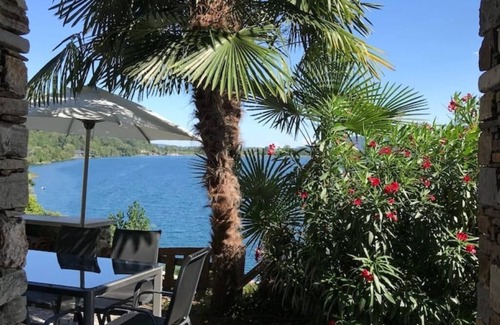Mergozzo Villa | Mergozzo Beach Villa Overview