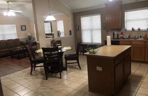 Dickinson Maison | Meridian Bay 2
