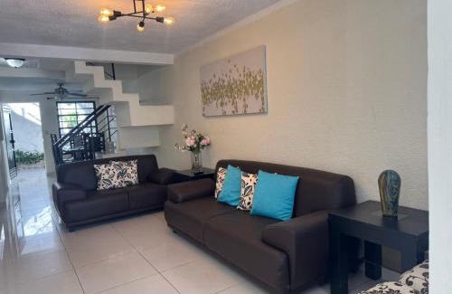 Santa Tecla Maison | Merliot, Sta Tecla Frente Cto Comer La Plaza Merliot