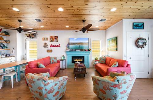 Roosevelt Maison | Mermaid Cove PA - Beach Gear Credit Included