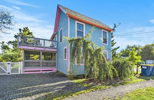 Chincoteague Maison | Mermaid & Mare, A Downtown Retreat with Hot Tub, Firepit, Decks, & Pet Friendly!