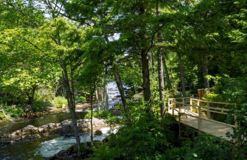 Annapolis Subdivision D Chalet De Ski | Mersey River Chalets a nature retreat