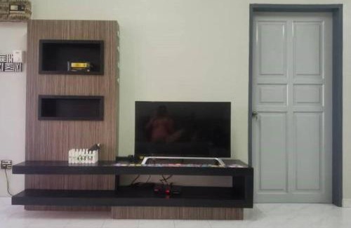 Mersing Maison | Mersing Spacious 3bedroom with free parking space