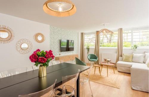 Quartier Saint-Ambroise Appartement | Merveil - Family Suite - Marais - Pelee