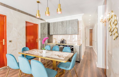 Quartier Sainte-Avoye Appartement | Merveil Luxury Suites - Marais - Martin I-II