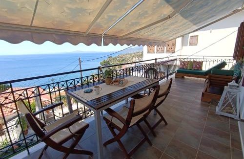 Afissos Maison | MESONISI maisonette