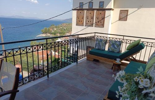 Afissos Maison | MESONISI maisonette