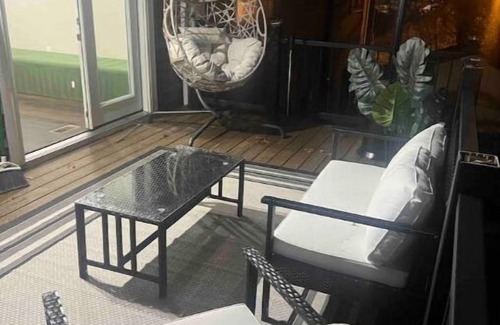 Fairlawn Maison | Message me for additional Discount |FREE Parking