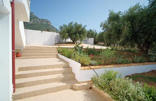 Kiparissia Appartement | Messinian Seaview Retreat