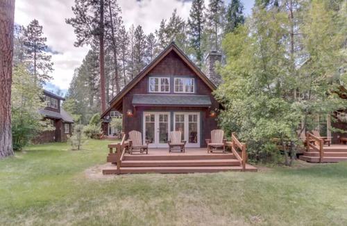 Camp Sherman Cabine | L'expérience ultime de Metolius - Cabane de luxe sur la rivière Metolius avec cheminée, câble et accès gratuit