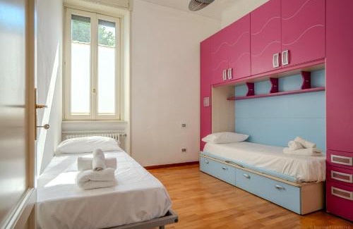 Isola del Bosco - Delle Corti Appartement | Metro Elegance Home Spazi Ampi e Charme Urbano