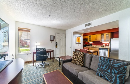 North Mountain Appartement | Metro Phoenix All Inclusive Living