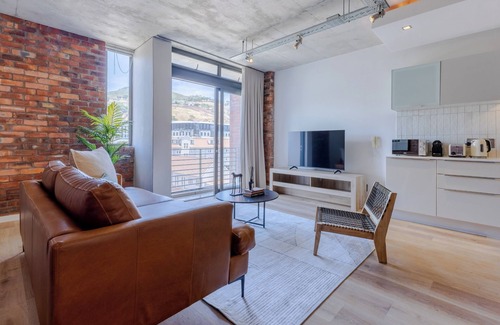 Flora Park Appartement | Metropolis Studio Apt | Wifi | Netflix