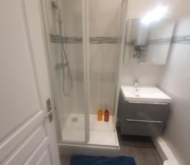 Vignerons Appartement | Meublés de Tourisme à Vincennes