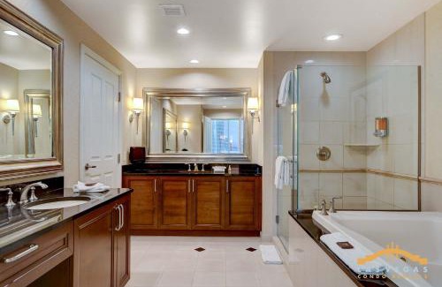 Las Vegas Maison | MGM Signature-17-801 1Br2Ba F1 Strip View Balcony