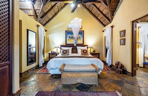 Malelane Maison | Mhlati Guest Cottages