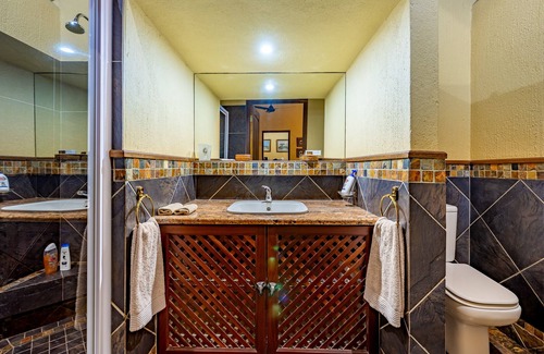 Malelane Maison | Mhlati Guest Cottages