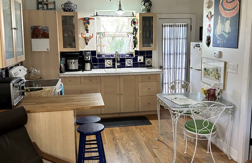 Santa Rita Park Cottage | Mi Casita, une maison d'hôtes d'Adobe dans le quartier historique