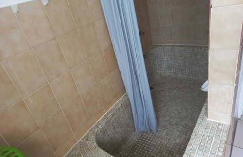 Scottburgh South Chalet De Ski | Miahaven2 is situated in Scottburgh, South Coast of KZN.Unit is on the beach.