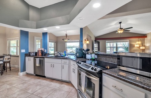 Micanopy Maison | Micanopy Lake Retreat by RedAwning
