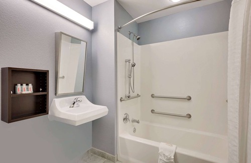 Geneva Hôtel | Microtel Inn & Suites by Wyndham Geneva