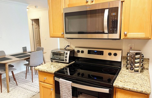 Imperial Beach Copropriété | Mid-century condo in heart of Imperial Beach, minutes from the ocean
