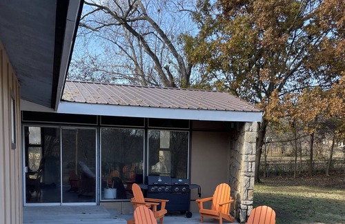 Stillwater Maison | Mid-Century Modern, 3 miles to OSU