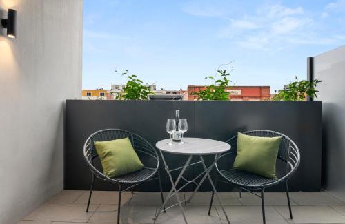 Collingwood North Appartement | Mid-Century Modern Hideaway
