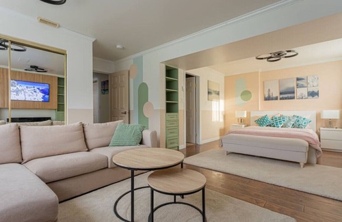 Squamish Maison | Mid-Century Mountain Escape
