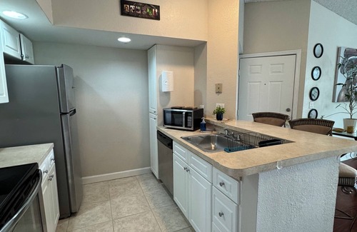South Semoran Appartement | Mid-Century Studio Apt in Orlando near MCO Airport