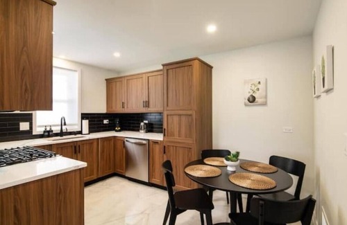Bridgeview Maison | Mid-Term 4Bed/2Bath, 2x King Beds, 2x Queen Beds