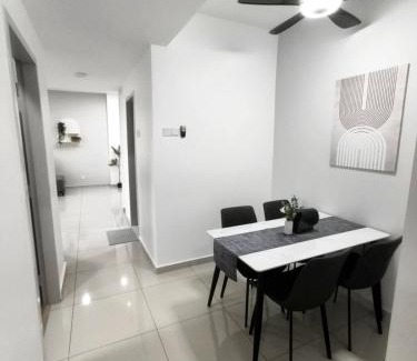 Masai Appartement | Midas SeaView 2BR -BrandNew Blk A I High Floor