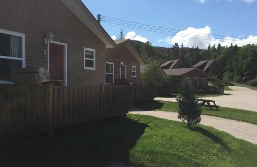 Glenburnie-Birchy Head-Shoal Brook Cabine | Middle Brook Cottages & Chalets