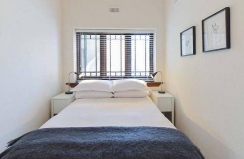 Middle Park Appartement | Middle Park Art Deco Gem + Beach, Park, Lake, Shops, Cafes & Trams.