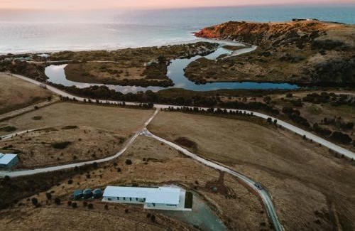 Duncan Maison | Middle River Vista Beach House