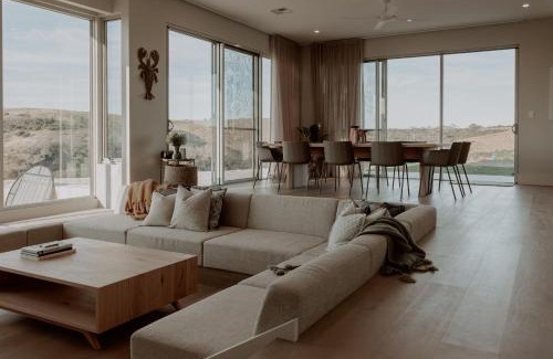 Duncan Maison | Middle River Vista Beach House