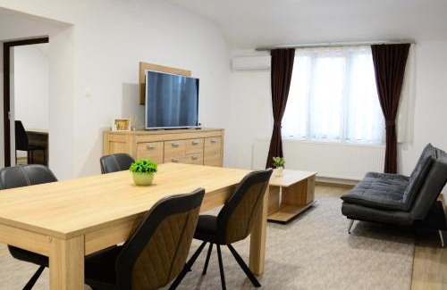 Marghita Appartement | Middletown apartments