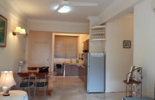 Downtown George Town Appartement | Appartement Midlands Court, Pulau Tikus pour un séjour chez l'habitant