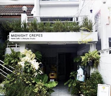 Ramkhamhaeng Maison | MIDNIGHT CREPES Homecafe/Lifestyle Studio