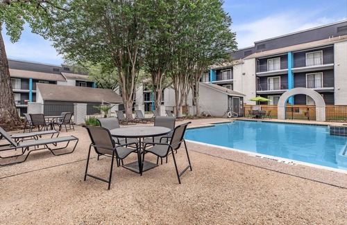 Medical Center District Appartement | Midnight & Gold Retreat /Medical Center & SeaWorld