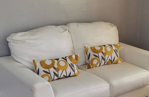 Downtown Omaha Maison | Midtown Beauty- Blackstone Neighborhood, 10 minutes from baseball stadium.