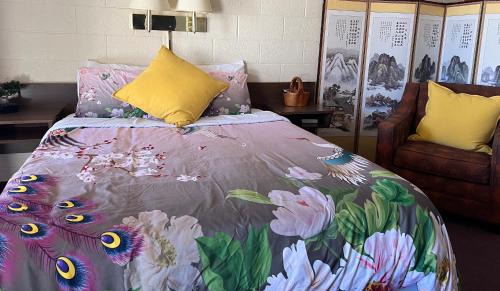 La Junta Hôtel | Midtown Inn & Suites