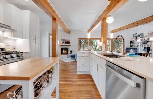 Tallahassee Maison | Midtown on 7th Ave - Private Pool - Walk to restaurants & shops - FSU 2 miles