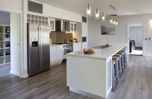 Bright Maison | Midtsommer - family friendly modern holiday house