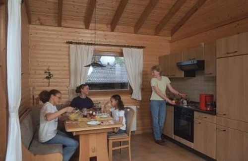 Schoenecken Appartement | Midweek offer (Fri.-Mon.) log cabin - Feriendorf Reinskopf
