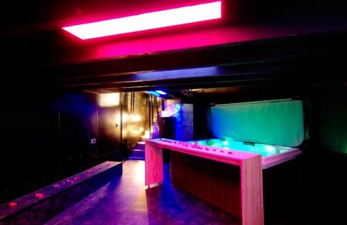 Saint Augustin Appartement | Mieuxqualhotel jacuzzi privatif La retro
