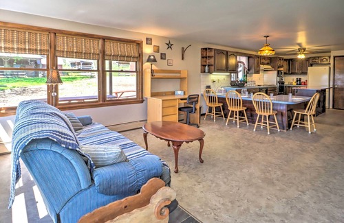 Mifflinburg Cottage | Lovely Mifflinburg Farmhouse - Multiple Decks