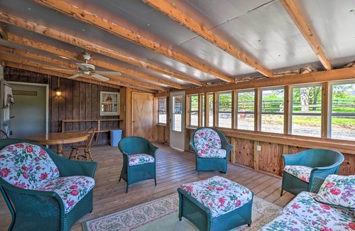 Mifflinburg Cottage | Lovely Mifflinburg Farmhouse - Multiple Decks